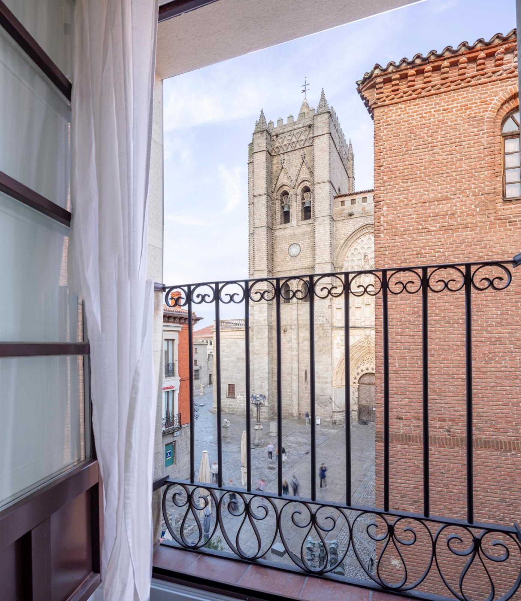 Apartamento Altior Catedral Homes Ávila Exterior photo
